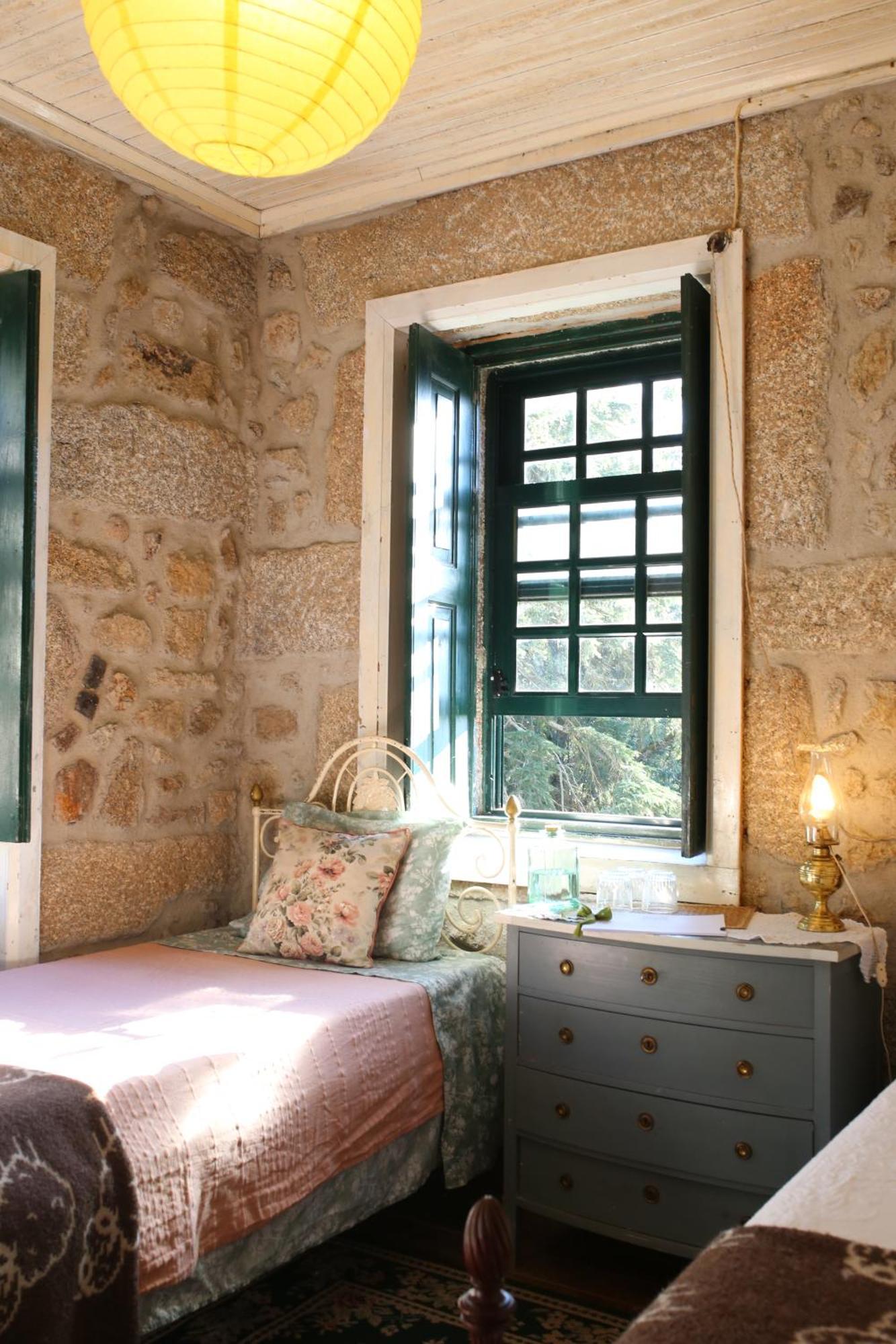 Lugar Da Pedra Alta - B&B - Private Historical Villa Melo Eksteriør bilde